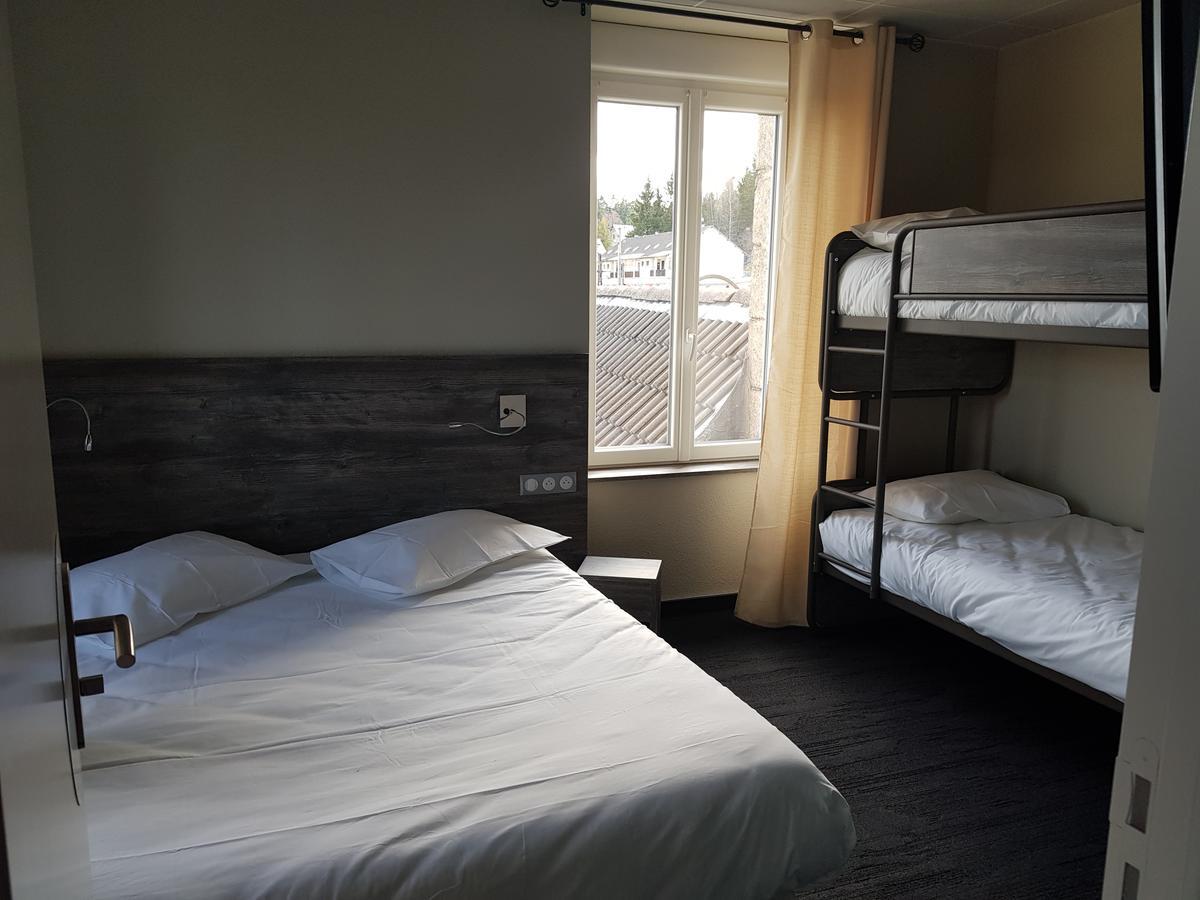 Hotel Jeanne D'Arc Saint-Chély-dʼApcher Esterno foto